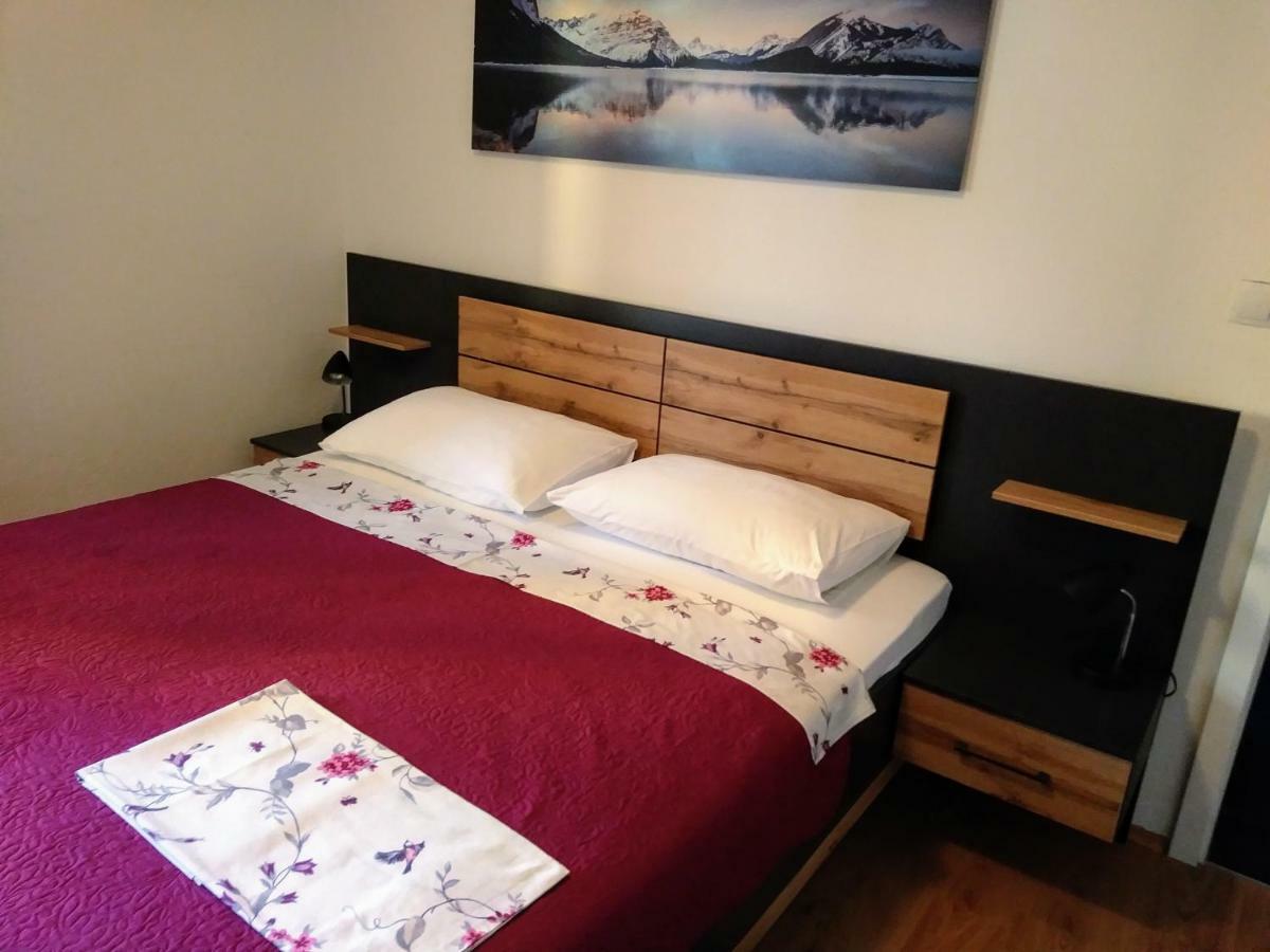Apartments Mira Biograd na Moru Kültér fotó